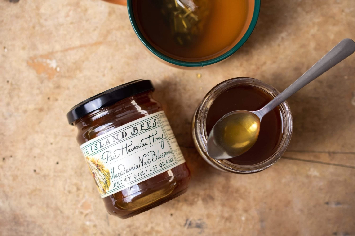 Big Island Bees Macadamia Nut Blossom Honey 5 Big Island Bees Macadamia Nut Blossom Honey - Image 4