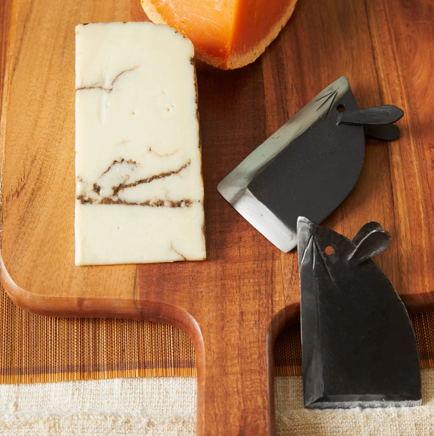 Citrine Mouse Cheese Knife 4 Citrine Mouse Cheese Knife - Image 2