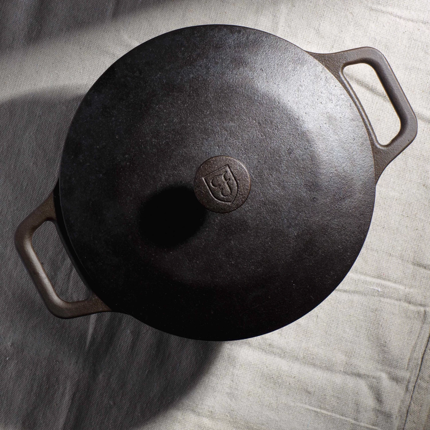 Field Company Lightweight Cast Iron Dutch Oven 5 Field Company Lightweight Cast Iron Dutch Oven - Image 3