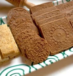 Folkroll Engraved Rolling Pin - Junior Rosette 9 Folkroll Engraved Rolling Pin - Junior Rosette -Cooking Tools Store folkroll engraved rolling pin junior rosette equipment folkroll 835874