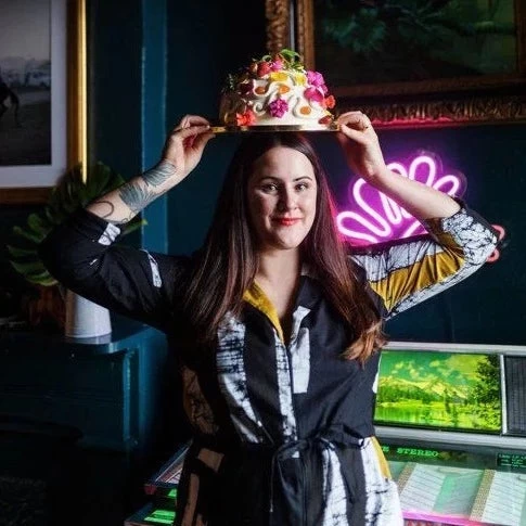 Milk Street Digital Class: Cake Decorating With Bronwen 5 Milk Street Digital Class: Cake Decorating With Bronwen - Image 3