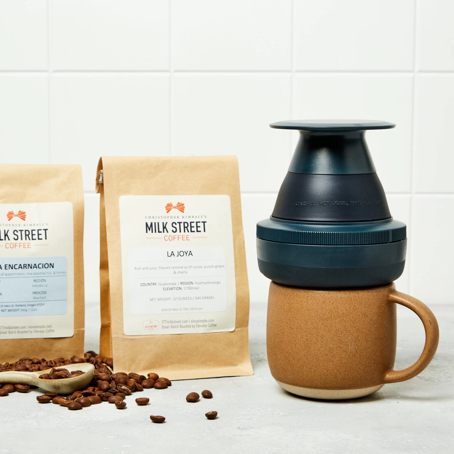 Milk Street Palmpress Portable One-Cup Coffee Press 4 Milk Street Palmpress Portable One-Cup Coffee Press - Image 2