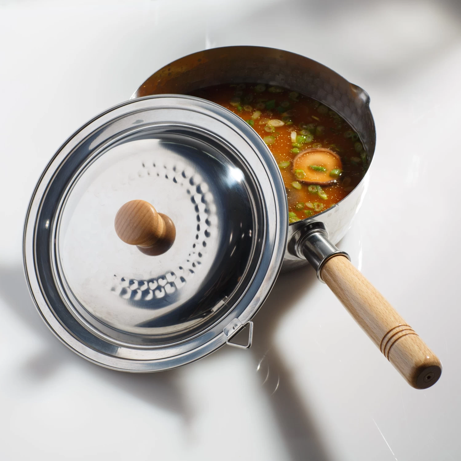 Yoshikawa Yukihira Saucepan With Lid 6 Yoshikawa Yukihira Saucepan With Lid - Image 4